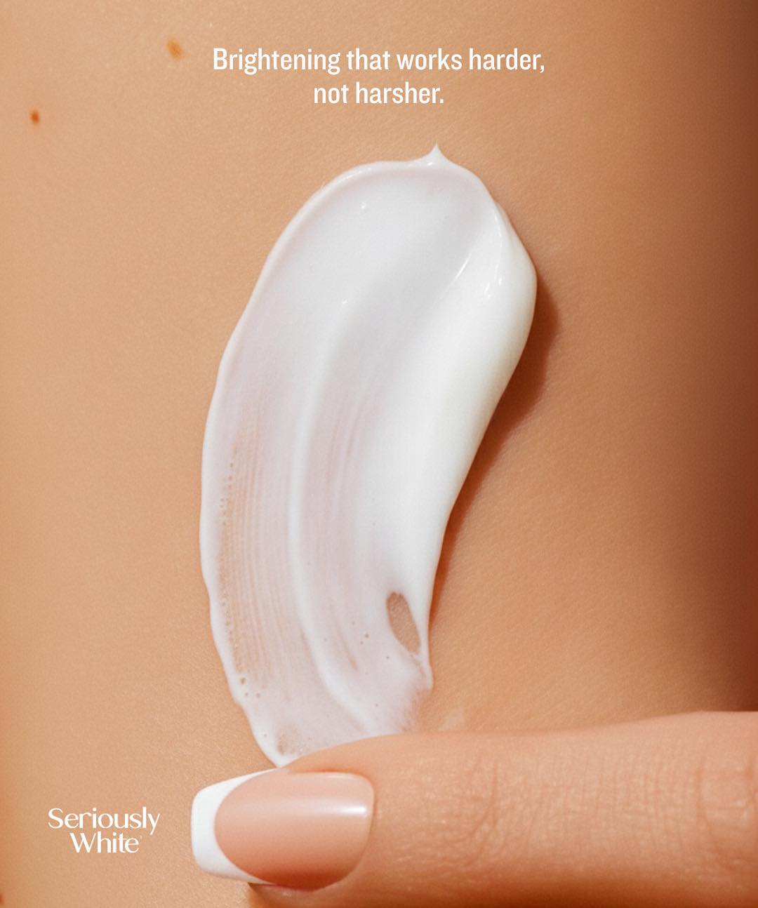 Seriously White serum detail